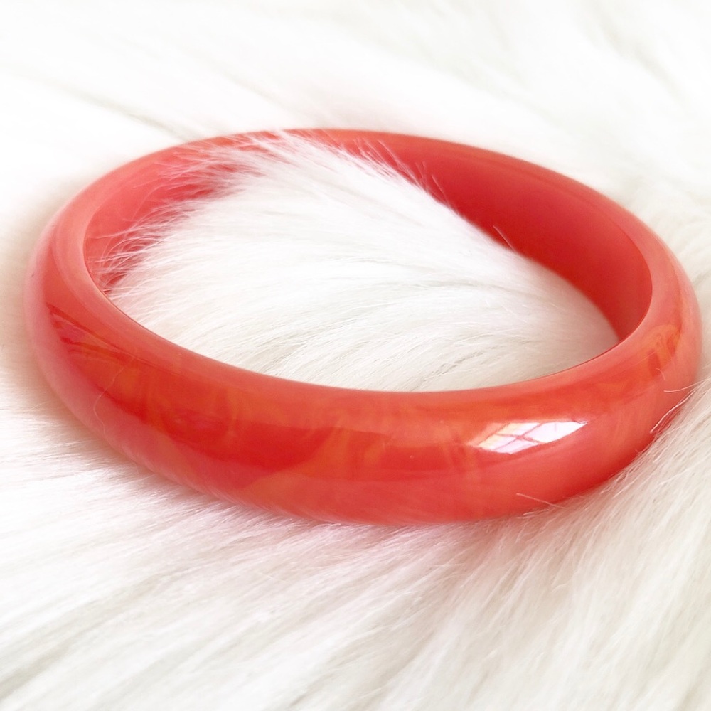 Vintage Bakelite Watermelon Bangle - Picture 6 of 6